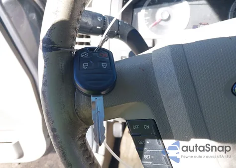 2011 Ford Escape Xlt from USA, damaged, VIN 1FMCU9DG7BKC36063